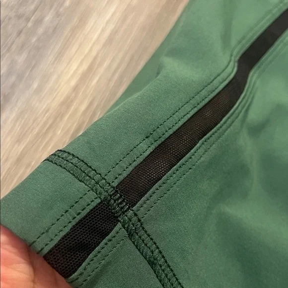 Lululemon Green Men's Athletic Shorts Size Large - Picture 5 of 11